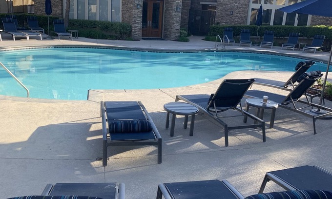 Aliso Viejo Apartamento | 1 bedroom w//private bath at 2 bed apt. Shared kitchen and livingroom