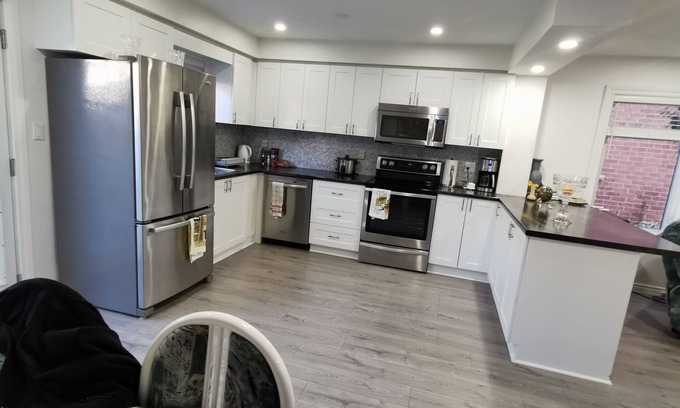 Lisgar Casa | 1 dormitorio con baño privado, en una casa compartida
