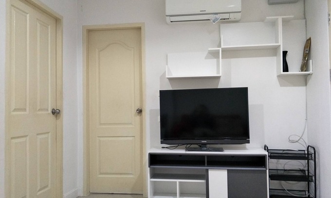 Chom Phon Condominio | 1 vista de la piscina BHK $ 35 por noche