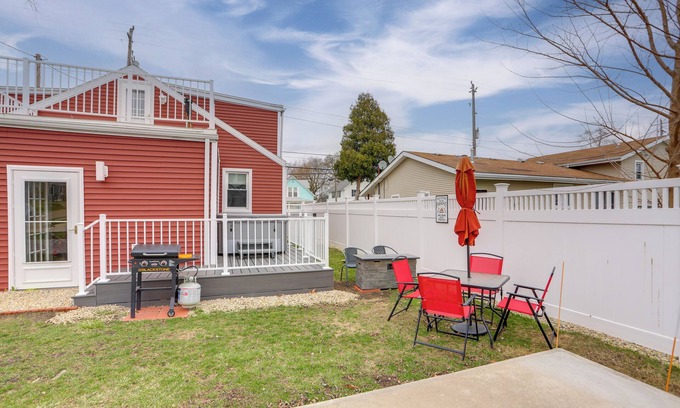 Port Clinton Casa | 1 Block to Beach: Home w/ Hot Tub in Port Clinton!