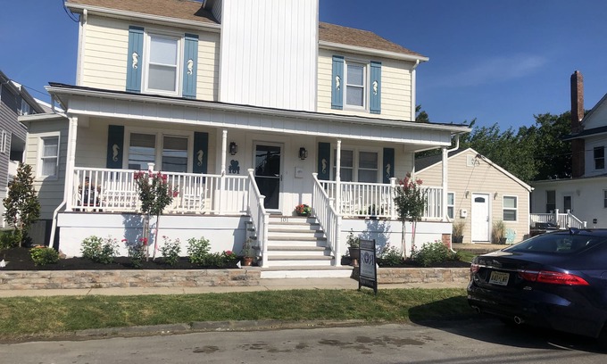 Belmar Casa | 1 Block to Belmar North End Beaches