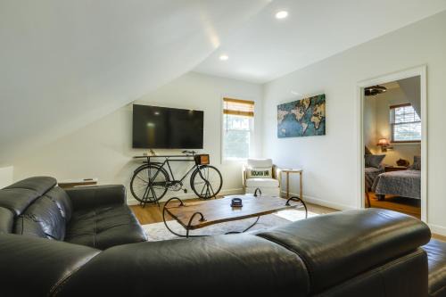 Loveland Casa | 1 Block to Loveland Bike Trail The Frog Man Inn