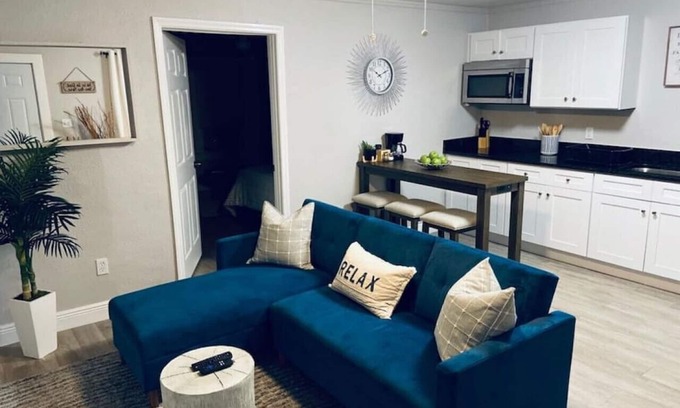 Historic Downtown Kissimmee Apartamento | 1 BR Apt close to Disney/Universal/Shopping/Dining