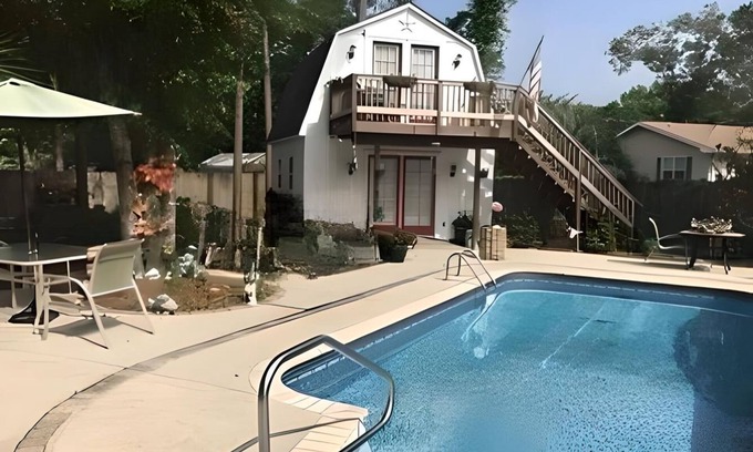 Pawleys Island Apartamento | 1 BR Studio/Cottage with Pool & Golf Cart/ Near Beach