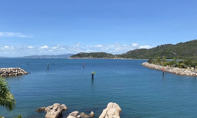 Nelly Bay Apartamento | 1 Bright Point Apartment 2303