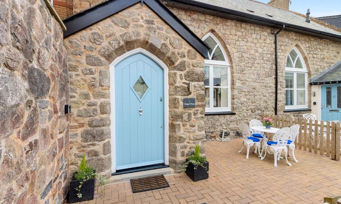 Sidmouth Casa | 1 Chapel Mews