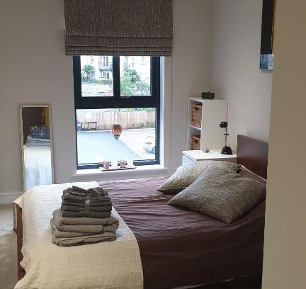 Chapeltown Cama Y Desayuno | 1 double guest bedroom in my home North Leeds
