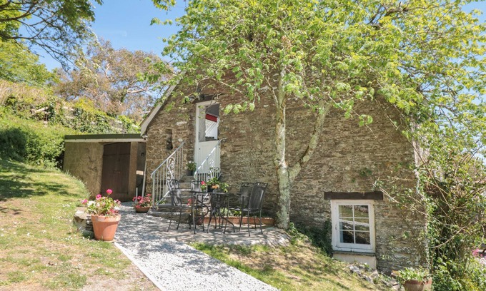 Burgh Island Cabaña | 1 Easton Barn, BIGBURY
