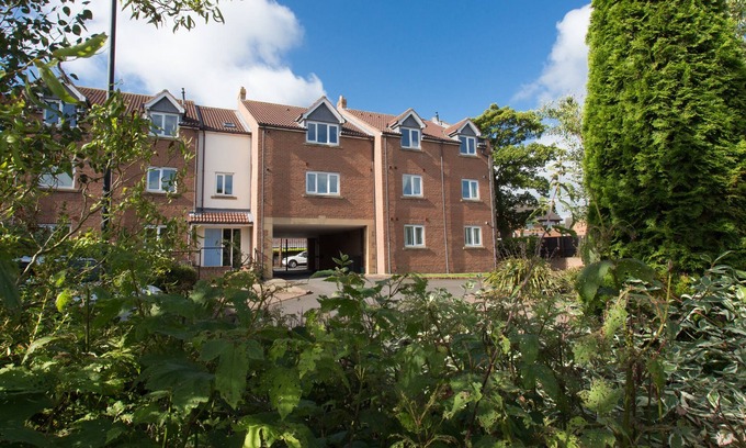 Chester-le-Street Cabaña | 1 EUREKA MEWS, pet friendly in Plawsworth