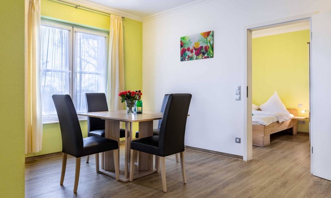 Pepelow Apartamento | (1) Gerhard, 2-room apartment, terrace, ground floor - Ostseeferienhaus Drachenflieger