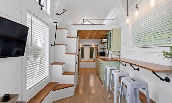 Mills River Casa | #1 Junior Mint · Junior Mint @ Acony Bell Tiny Home Village