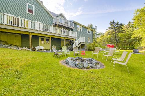 Southwest Harbor Casa | 1 Mi to Acadia National Park Spacious Retreat!