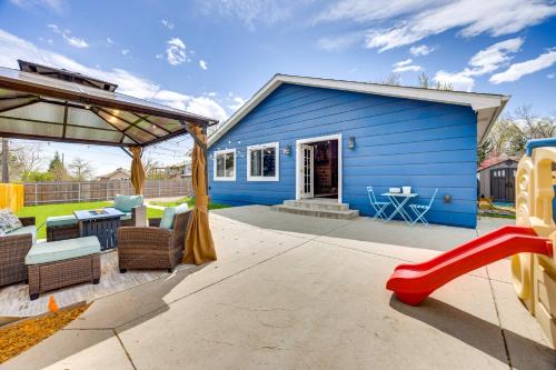 West Colorado Springs Casa | 1 Mi to Attractions Getaway with Mtn Views!