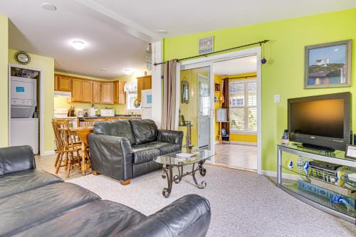 Ogunquit - Wells Casa | 1 Mi to Beach Cottage with Pool Access in Wells