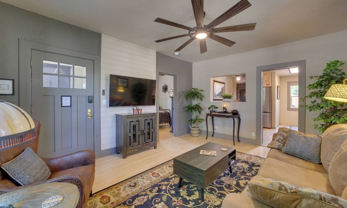 Clarkdale Casa | < 1 Mi to Dtwn: Home w/ Deck in Clarkdale!