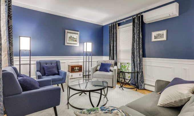 College Hill Condominio | 1 Mi to Dtwn Providence: East Side Retreat!