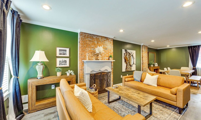 East Allegheny Casa | 1 Mi to Dtwn: Walkable Gem in Pittsburgh