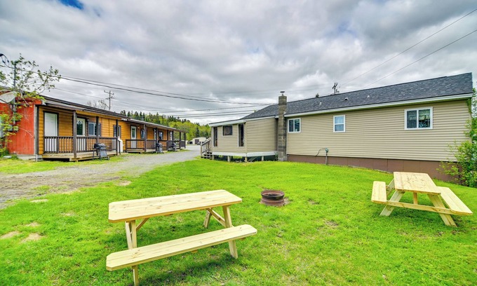 Pittsburg Apartamento | 1 Mi to Lake Francis: Mountain-View Studio Retreat
