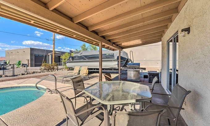 Lake Havasu City Cabaña | 1 Mi to Lake Havasu: Home w/ Pool
