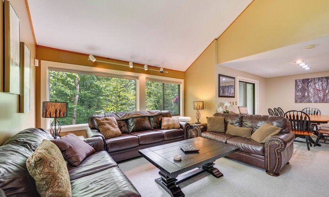 Lincoln Casa | 1 Mi to Loon Mountain: Lincoln Haven w/ Balcony