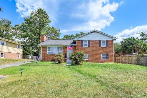 Mount Vernon Casa | 1 Mi to Mount Vernon! Family Home with Large Yard