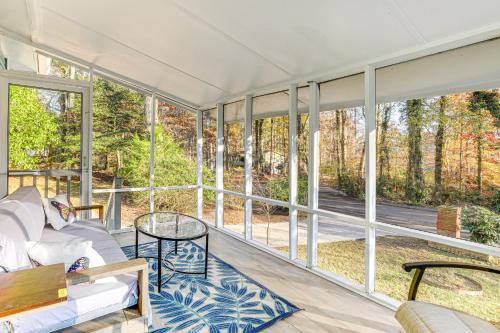 Stone Mountain Casa | 1 Mi to Stone Mountain Park Outdoor Haven!