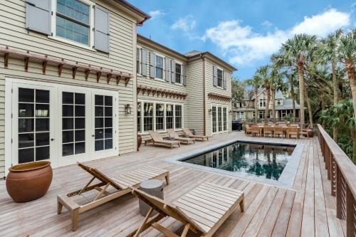 Vanderhorst Plantation Casa | 1 Nicklaus Lane by Akers Ellis Rentals