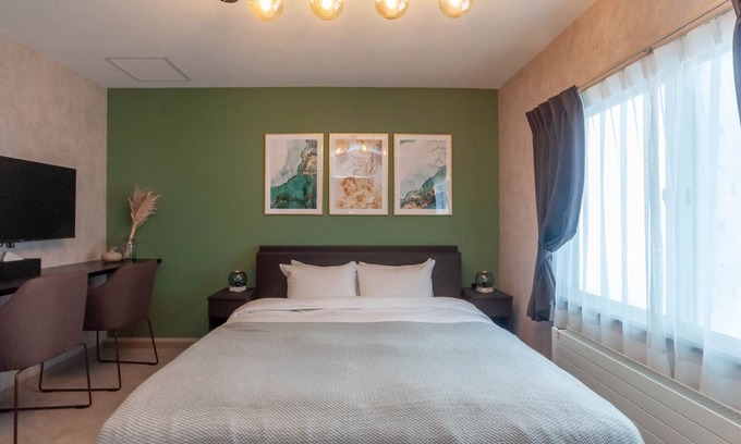Kimobetsu Hotel | 1 queen bed with private shower toilet superior / Abuta-gun Hokkaidō
