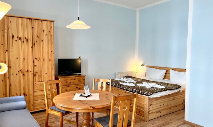 Binz Cabaña | 1-room apartment no. 1 - Pension Haus Edelweiß
