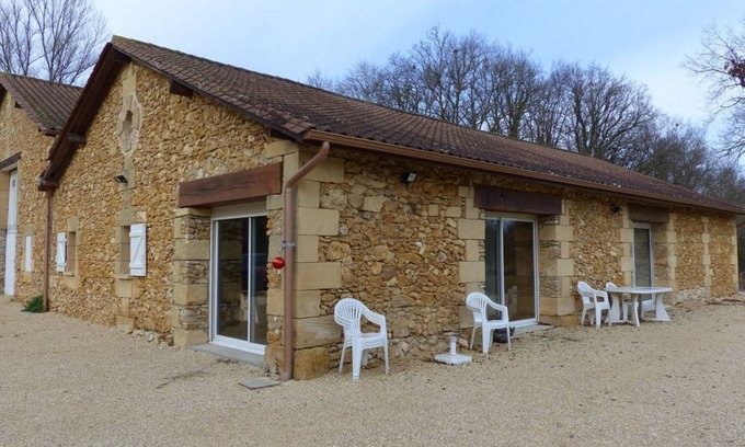 Saint-Germain-et-Mons Casa | 1 WEEK TO 5 FOR 280 EUROS depending on period