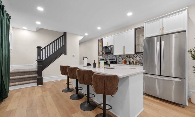 Glen Echo Casa | 10-Bedroom Escape with Fenced Yard and Games