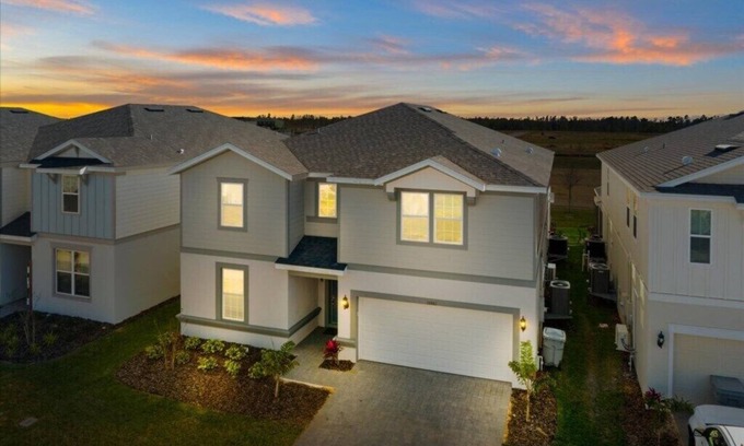 Four Corners Casa | 10 Bedrooms/8 Bathrooms/Windsor Cay (15981CC)