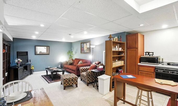Anderson Township Apartamento | 10 Mi to Dtwn: Cozy Couple's Getaway in Cincinnati