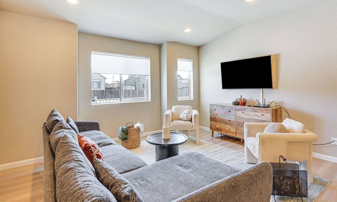 Colorado Springs Casa | 10 Mi to Fort Carson: Newly Built Townhome!