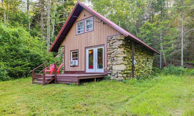 North River Cabina | 10 Mi to Gore Mountain! Pet-Friendly Cabin