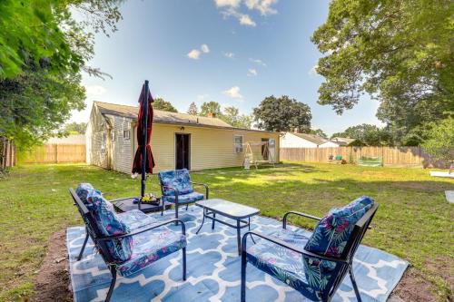 Central Manchester Casa | 10 Mi to Hartford Family Home with Yard
