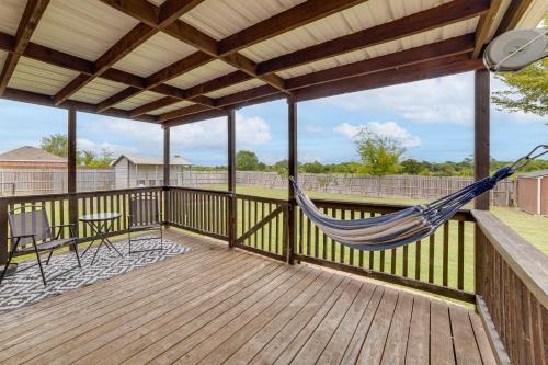 Wills Point Casa | 10 Mi to Lake Tawakoni Family Wills Point Getaway