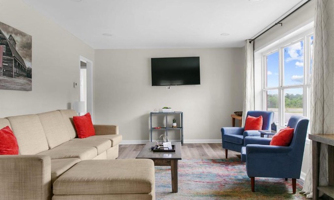 Birmingham Casa | 10 Min to Downtown-Modern in Magic City-Both Units
