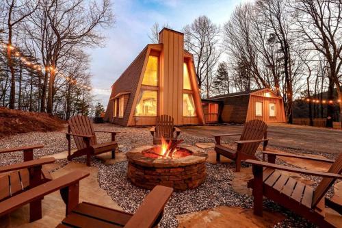 Helen Casa | 10 Min To Helen Hot Tub, Mtn Views, Game Room