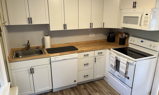 Palmyra Casa | <10 min to HersheyPark, In-The-Net, Med Center, & all major Hershey attractions