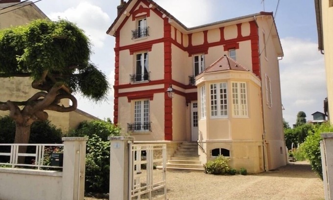 Jagée Casa | Alquiler semanal de una casa encantadora y con mucho carácter del siglo XIX.