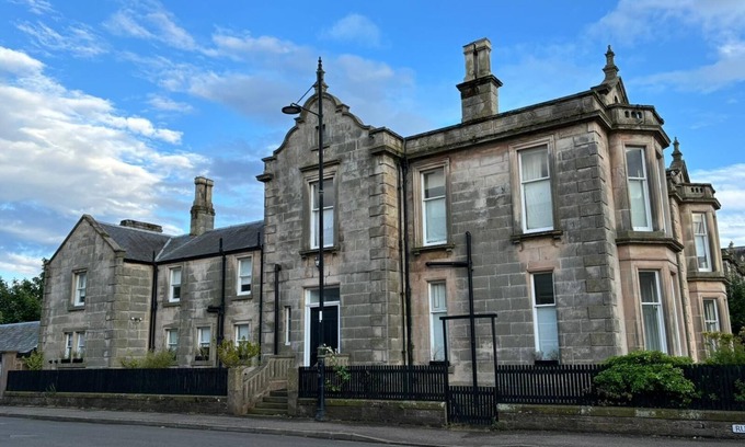 Montrose Apartamento | 10 mins from the beach and one of the finest Links Golf Courses in Scotland.