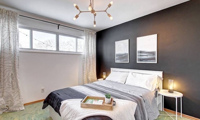 Northeast Edmonton Casa | 10 Mins to DT & Expo Centre -River view Bungalow