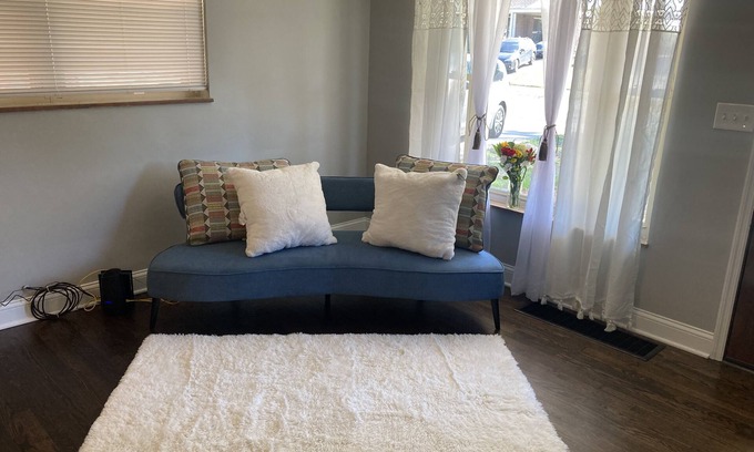 Covedale Casa | 10 minute from down town , very clean , fresh , an new rental