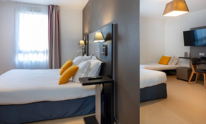 Bourg-l'Eveque Apartamento | 10 minutos del centro! Suite Climatisée, accès Gym