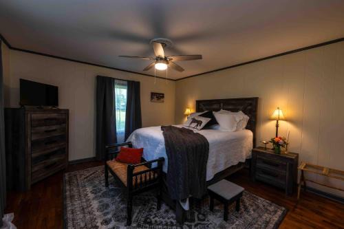 Stanton Casa | 10 Minutes from Natural Bridge State Park