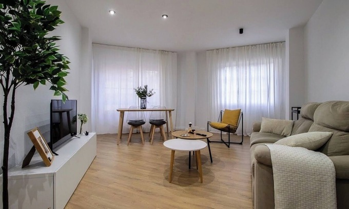 Pontevedra Apartamento | A 10 minutos de la playa ! 10 minutos andando al centro.Luminoso y silencioso