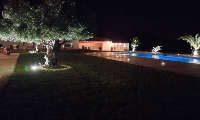 Aimargues Apartamento | 10 minutes from the sea and close to shops rent T2