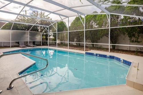 Indian Wells Casa | 10 Minutes to Disney Pool Home *Renovated*