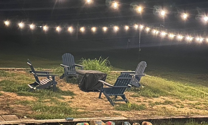 Mount Ida Casa | 10 minutes to Lake Oauchita. Close to Camp Ozark. Walk to Town Square.